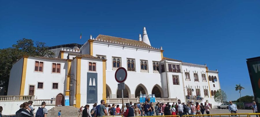 From Lisbon: Tour to Pena Palace, Sintra, and Cascais - What the $53 price really covers