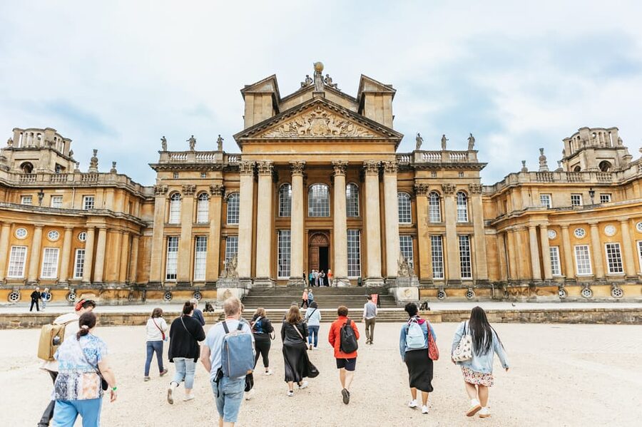 From London: Cotswolds, Blenheim Palace & Downton Abbey - Who should book this tour?