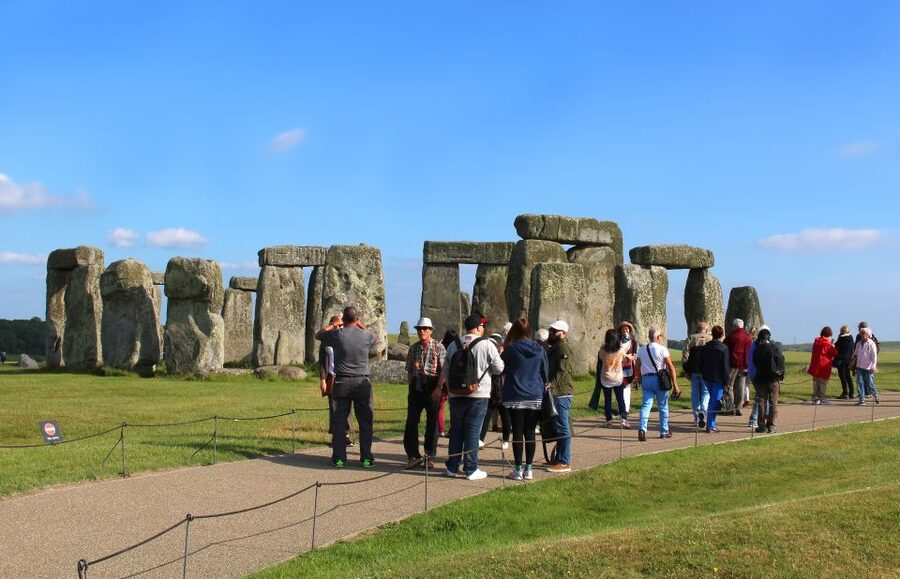 From London: Extended Visit to Windsor Castle and Stonehenge - Two British icons in one carefully limited day