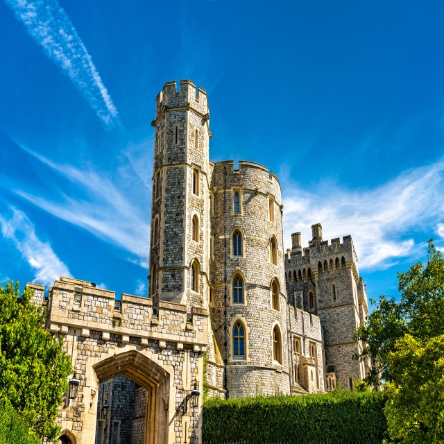From London: Skip-the-line Windsor Castle Private Car Trip - The Changing of the Guards and the best time to go