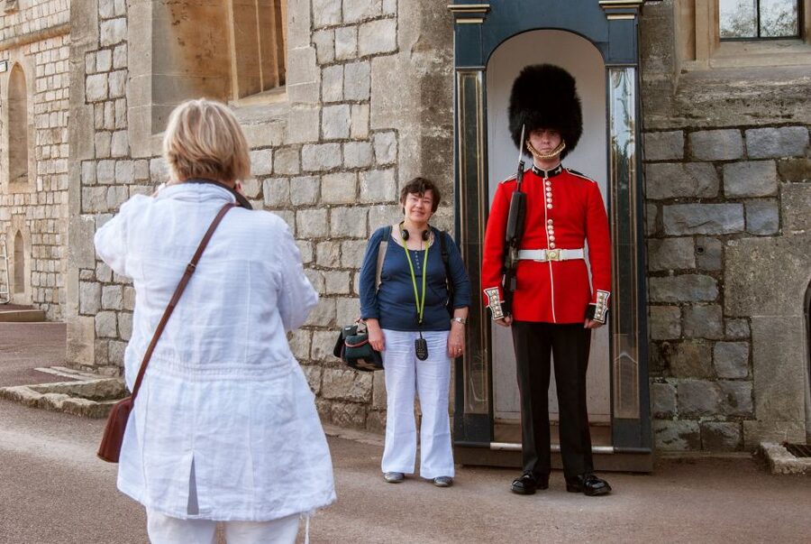From London: Windsor Castle, Bath, and Stonehenge Day Trip - Stonehenge: ancient stones and open Salisbury Plain