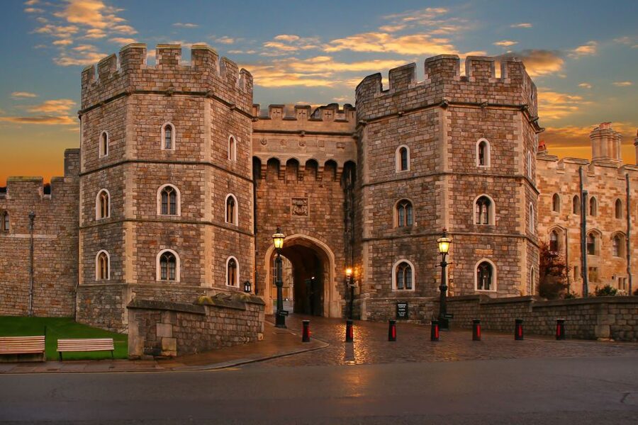 From London: Windsor Castle Royal Afternoon Sightseeing Tour - How much can you see in two hours?