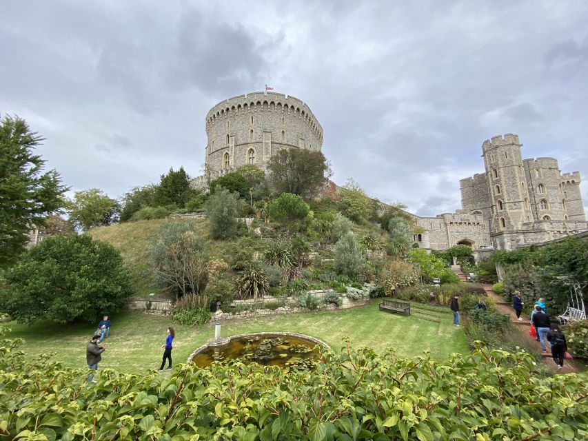From London: Windsor Castle & Stonehenge Private Day Trip - Ninety minutes at Stonehenge