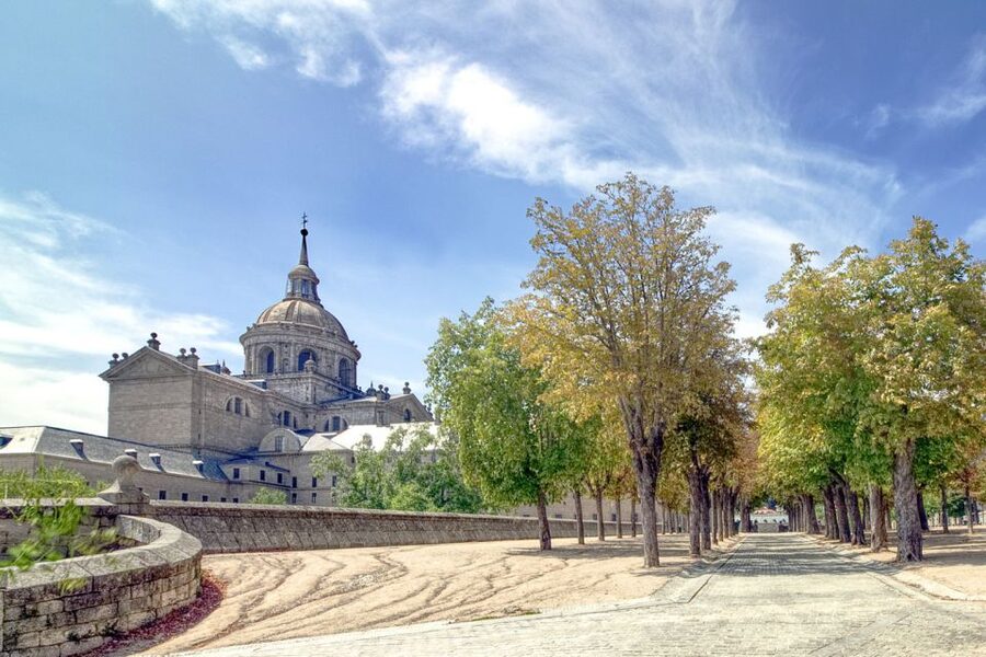 From Madrid: El Escorial and Valley's Basilica Half Day Tour - Why this half-day trip works from Madrid