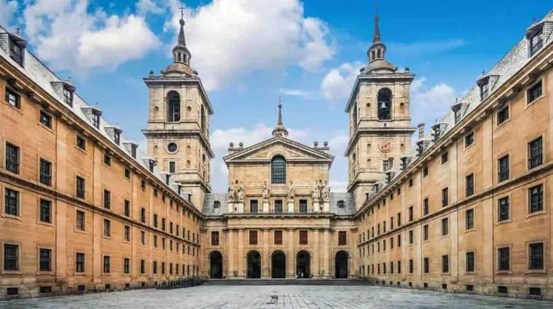 From Madrid: El Escorial, Valle de los Caídos & Segovia Trip - Why this three-stop route works