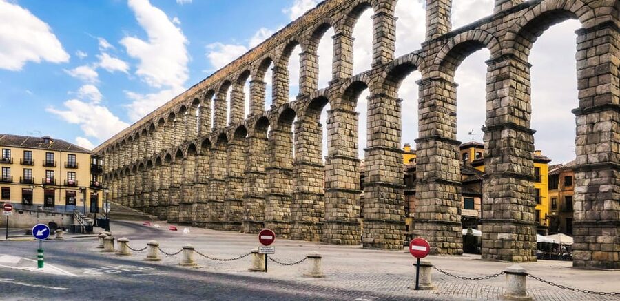 From Madrid: Guided Day Trip to Segovia, optional Alcázar - Booking details worth knowing