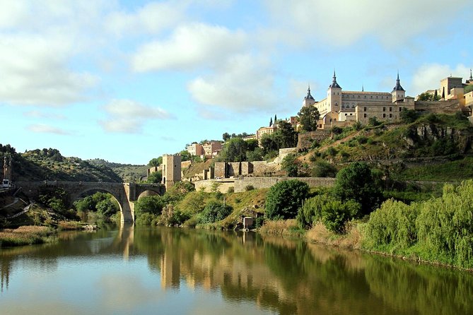 From Madrid: Segovia & Toledo with Alcazar and Cathedral - Two very different cities from one Madrid departure