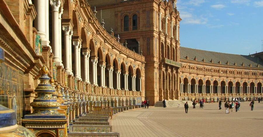 From Malaga: Private Seville, Alcazar and Cathedral Day Trip - Arriving through Seville’s old center
