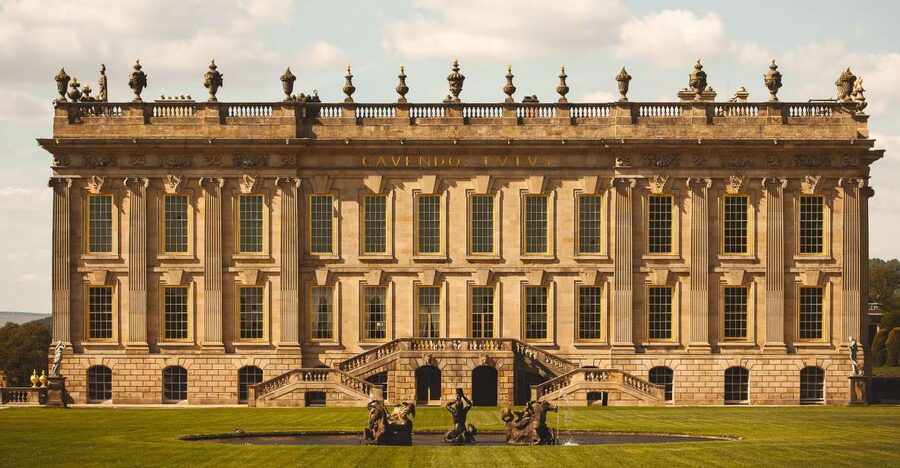From Manchester: Chatsworth and the Peak District Tour - Bakewell and the flexible middle of the day