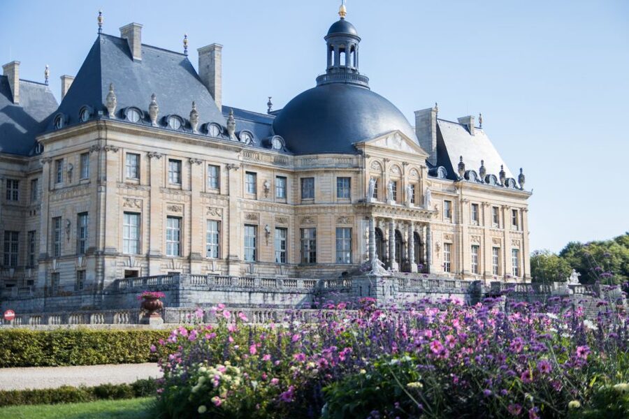 From Paris: Chateau de Fontainebleau & Vaux-Le-Vicomte Tour - The return to Paris and the value of the day