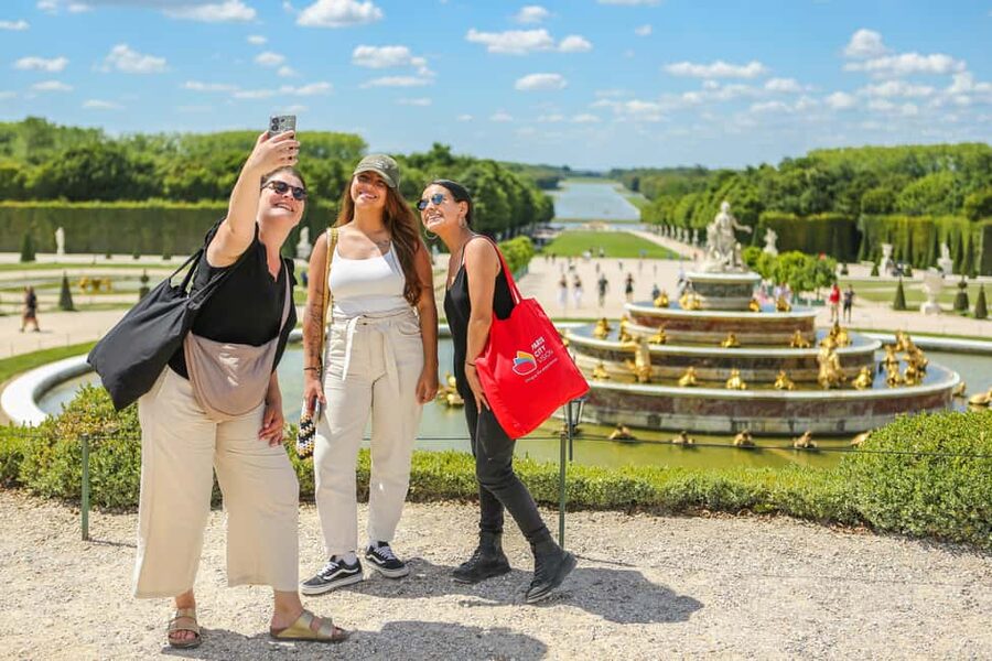 From Paris: Day Trip to Giverny & Versailles with Lunch - Is $234 a fair price?
