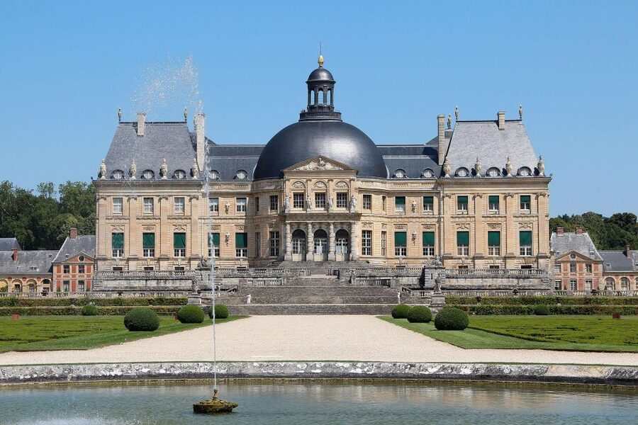 From Paris: Fontainebleau & Vaux-le-Vicomte Private Tour - Timing, tickets, and cancellation flexibility