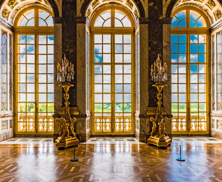From Paris: Giverny and Versailles Palace Guided Day Trip - The coach transfer to Versailles