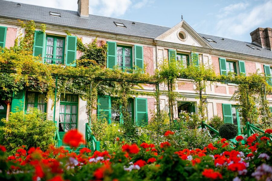 From Paris: Giverny and Versailles Palace Guided Day Trip - Starting near Porte Maillot
