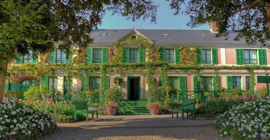From Paris: Giverny and Versailles Private Full-Day Trip - Leaving Paris in a Private Minivan