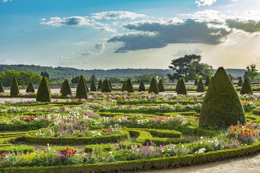 From Paris: Versailles Palace and Gardens Guided Experience - Why the garden tour matters more than you might expect