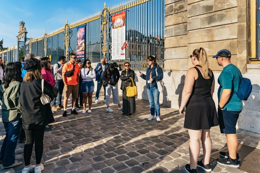 From Paris: Versailles Palace & Gardens with Transportation - What the transport and timing are really like
