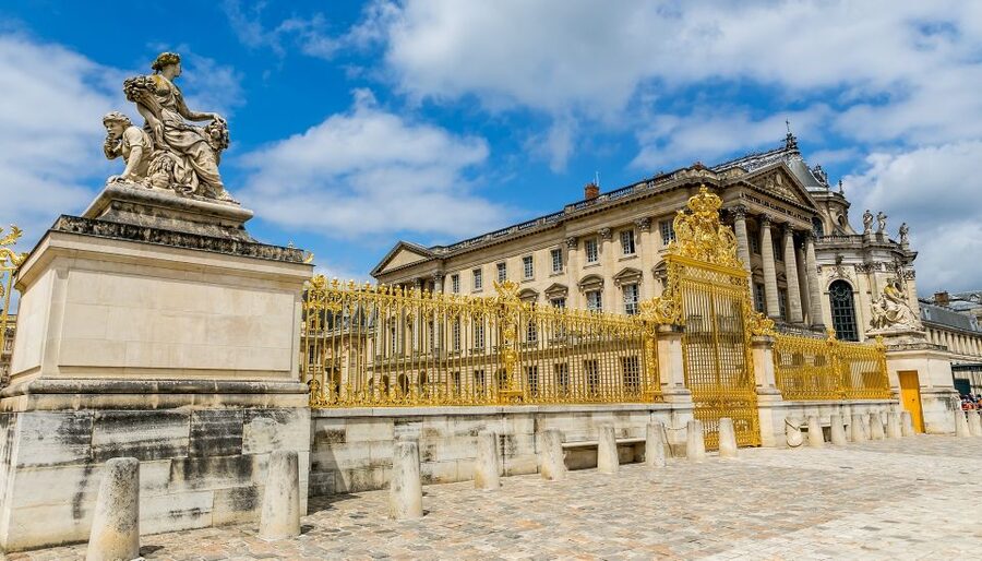 From Paris: Versailles Palace Small Group Half-Day Tour - The ride from Paris to Versailles