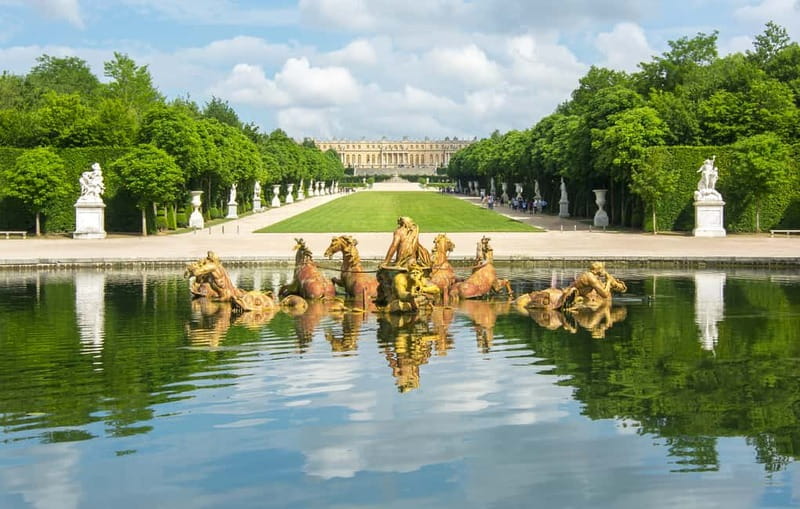 From Paris: Versailles Skip-the-Line Tour by Coach - Should you book the Versailles coach tour?