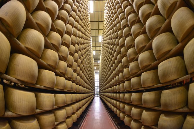 From Parma: Parmigiano Reggiano Farm Tour & Tasting with Transfer - Key points to know before booking