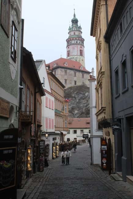 From Prague: Cesky Krumlov Tour with a Guide - The 08:00 to 08:45 hotel pickup