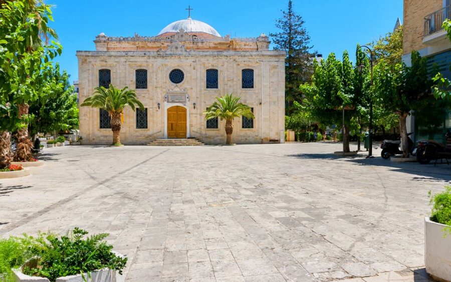From Rethymnon: Day Trip to Knossos Palace & Heraklion City - Three hours in central Heraklion