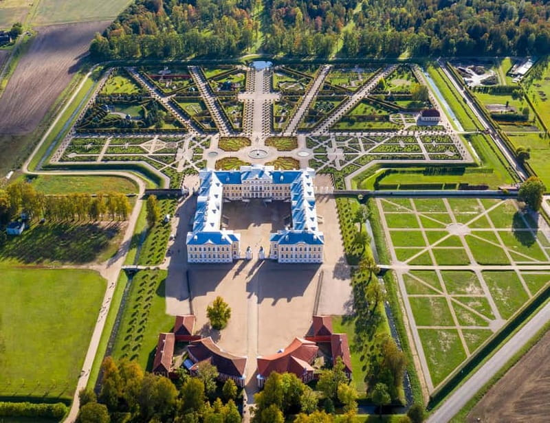 From Riga : Rundale palace and Bauska castle tour and back. - Bauska Castle between two rivers