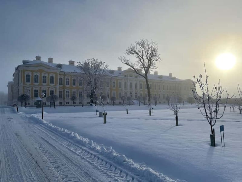 From Riga: Trip to Hill of Crosses, Rundale Palace & Bauska - How the timing feels over eight hours