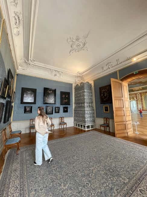 From Riga: Trip to Hill of Crosses, Rundale Palace & Bauska - Starting in Riga and crossing into Lithuania