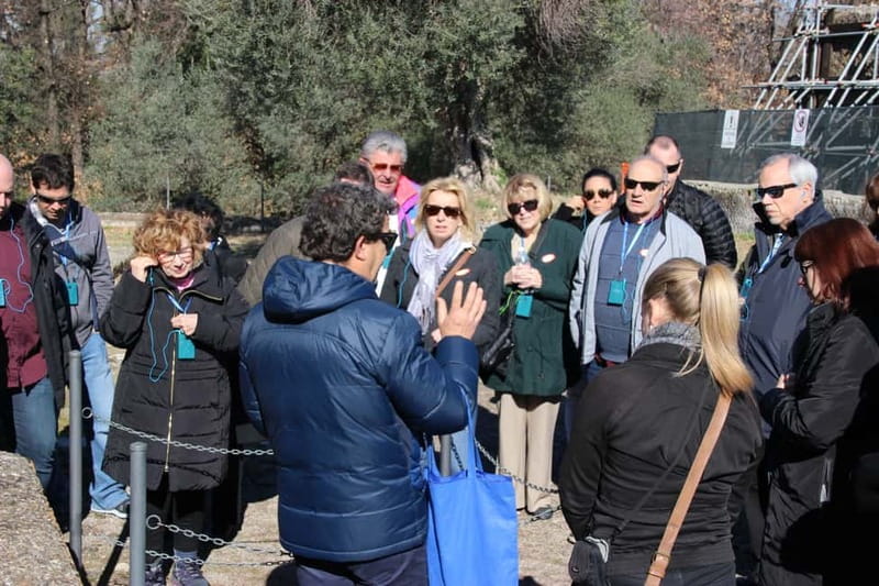 From Rome: Villa D'Este and Hadrian's Villa Tivoli Day Tour - Hadrian’s Villa: an emperor’s country retreat