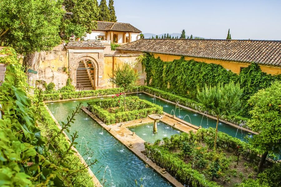 From Seville: Granada & Alhambra Tour with Optional Ticket - Who should book this excursion?