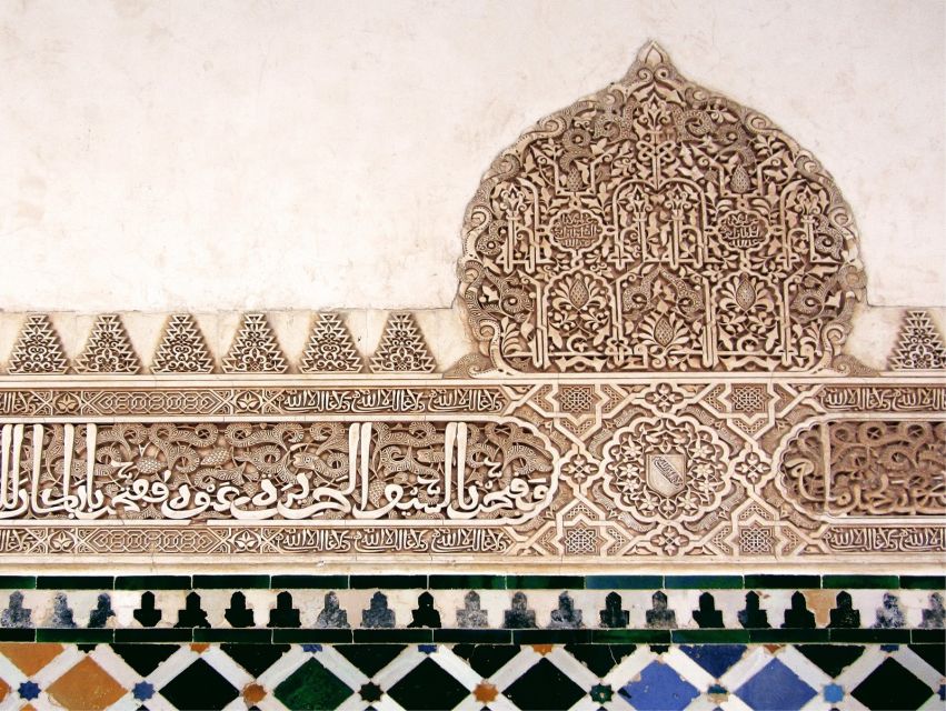 From Seville: Granada & Alhambra Tour with Optional Ticket - What the guides add to the day