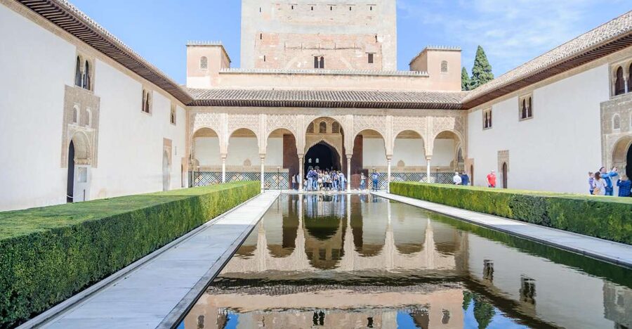 From Seville: Granada Day Trip Alhambra and Albaycin - Why the Alhambra makes the long ride worthwhile