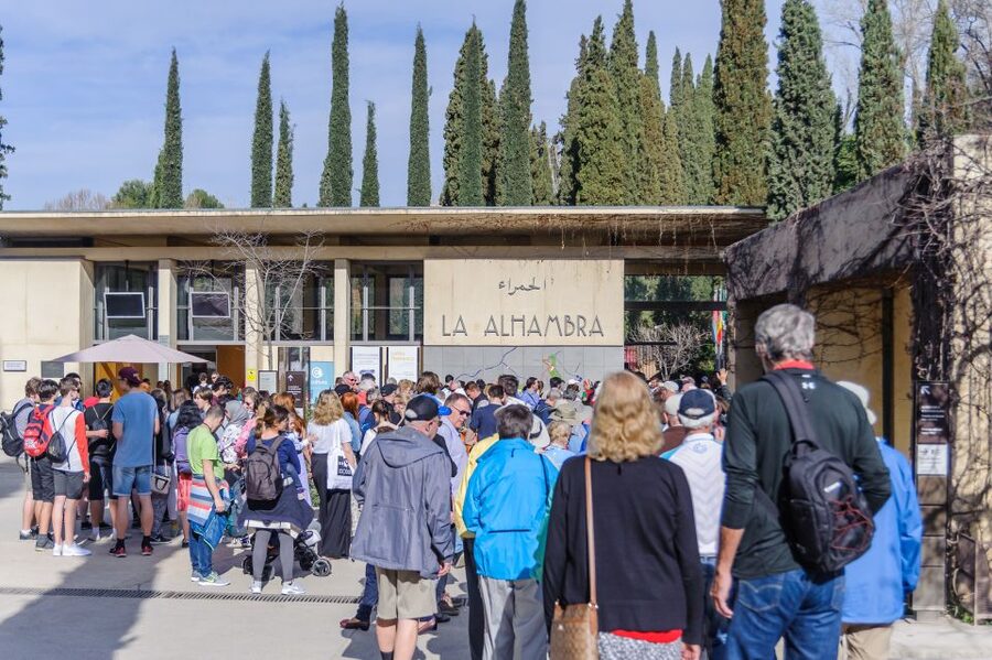 From Seville: Granada Day Trip Alhambra and Albaycin - FAQ