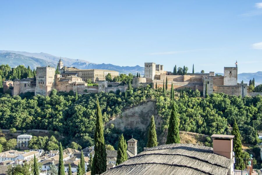 From Seville: Granada Day Trip with Alhambra and Albaicín - Practical details that will make the day easier