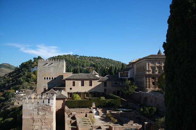 Full-Day Alhambra from Malaga: Choose Your Access & Pick Up Point - The Generalife Gardens and the language of water