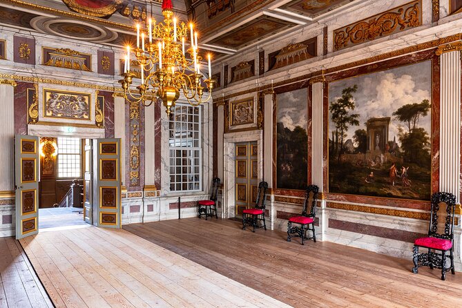Full-Day Private Historic Royal Tour around Palaces and Castles - Paleis Het Loo, the grand centerpiece