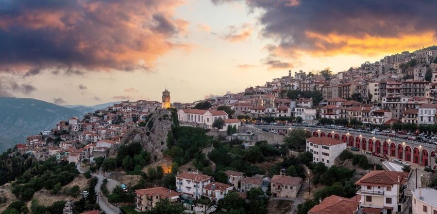 ''Full-Day Tour of Delphi-Monastery Hosios Loukas- Livadia'' - Delphi village and lunch choices