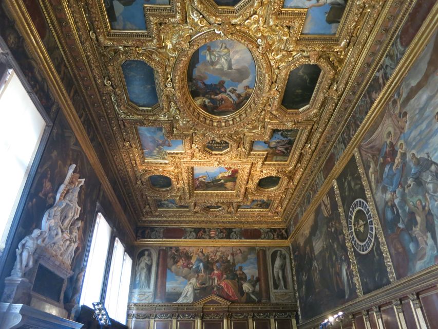 Full Venice Walking Tour: Doge's Palace and St. Mark's - Campo Santa Maria Formosa and Venice away from the square