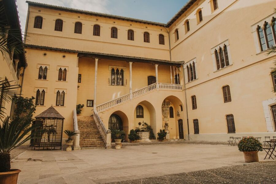Gandia: Ducal Palace Entry Ticket with Audio Guide - The Golden Gallery and Gaspar de la Huerta’s painted ceilings
