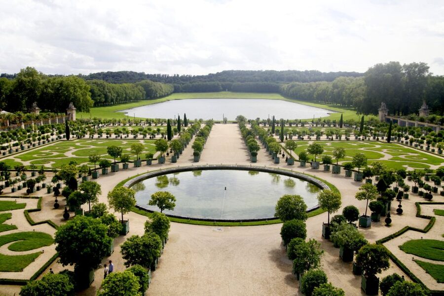 Gardens of Versailles Walking Tour & Palace Entry - Price and value at $76 per person
