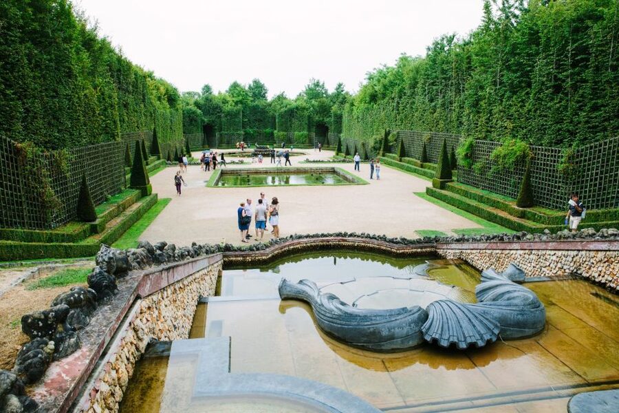 Gardens of Versailles Walking Tour & Palace Entry - Fountains, groves, and the Grand Canal