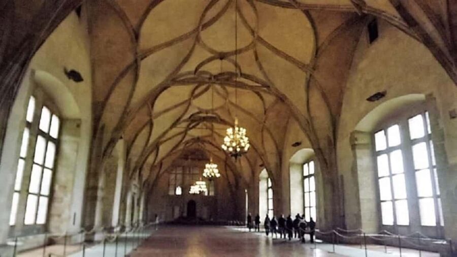 Get&Go:Prague Castle Ticket & E-Guide with Discount Vouchers - A practical route for one or two days
