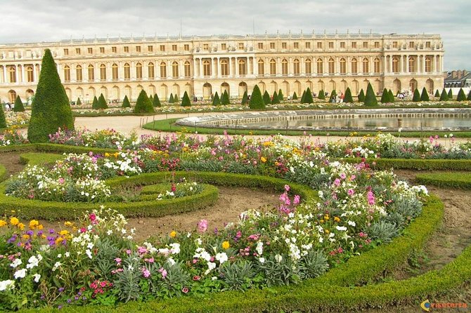 Giverny's House & Gardens plus Versailles Palace Day Trip with Lunch from Paris - Who will get the most from this day trip