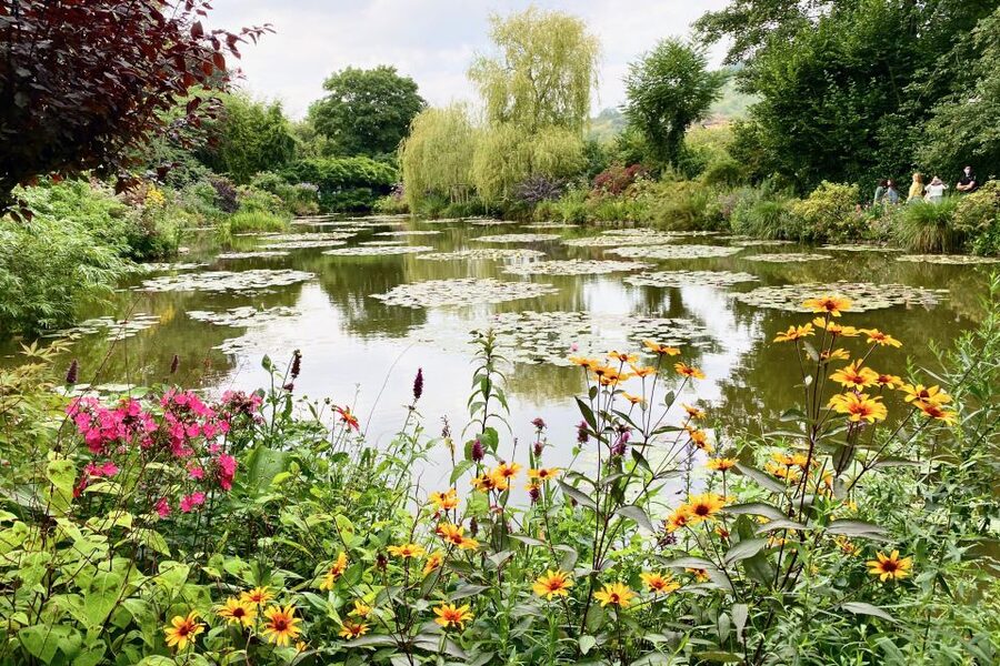 Giverny Versailles Trianon Small Group by Minivan from Paris - Monet’s house, studio, and gardens