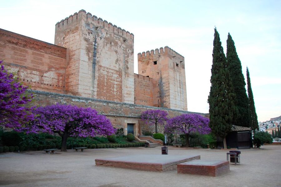 Granada: Alhambra and Charles V Palace Tour - Charles V Palace: a Renaissance building inside a Muslim fortress