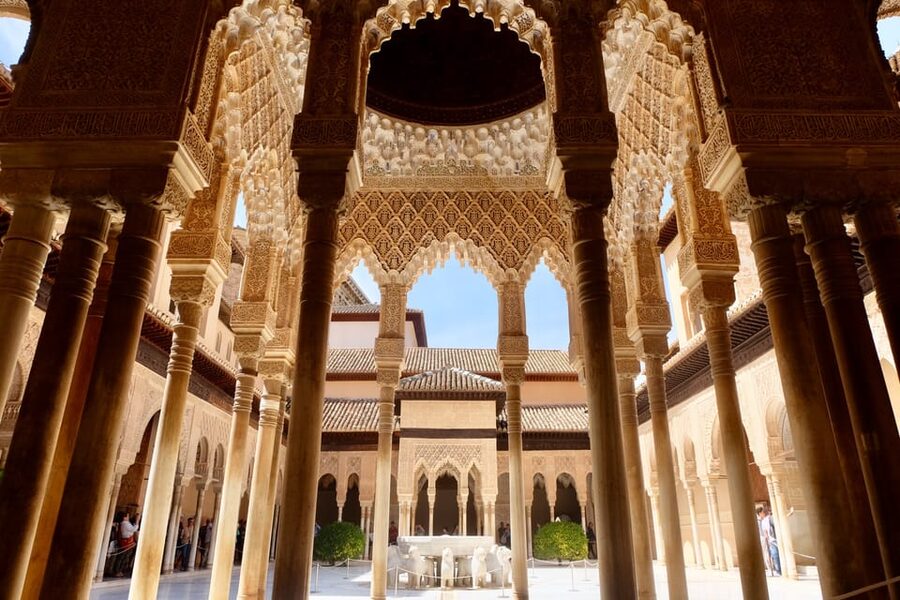 Granada: Alhambra and Nasrid Palaces Private Guide Tour - Starting with the Alcazaba and Granada views