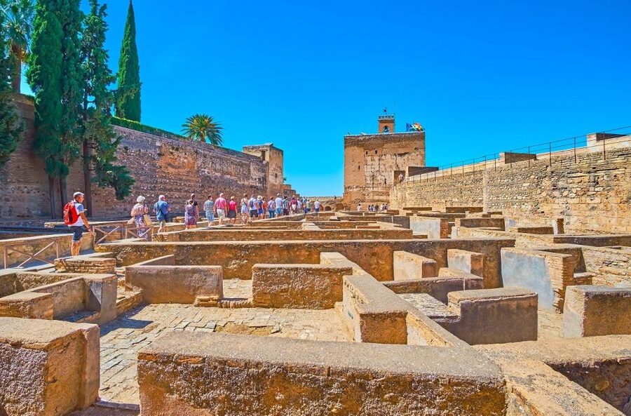 Granada: Alhambra and Nasrid Palaces Private Tour - Price and value at $330 per person