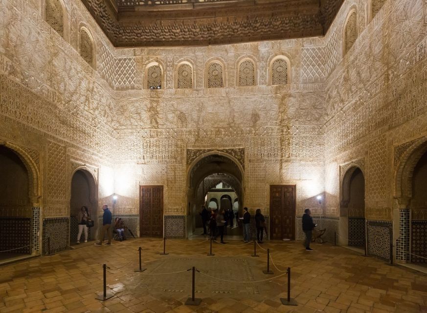 Granada: Alhambra and Nasrid Palaces Private Tour - The Alcazaba, where the Alhambra turns defensive