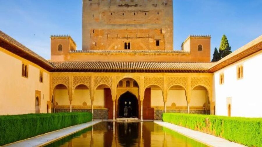 Granada: Alhambra and Nasrid Palaces Tour without Tickets - How the three-hour route feels